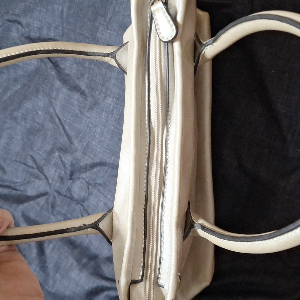 Purse - Picture 7 of 10